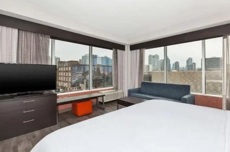Holiday Inn Express & Suites - Holland Tunnel, an IHG - 59