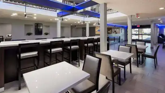 Best Western Mccarran Inn - 34