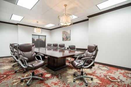 Hawthorn Suites by Wyndham - 19