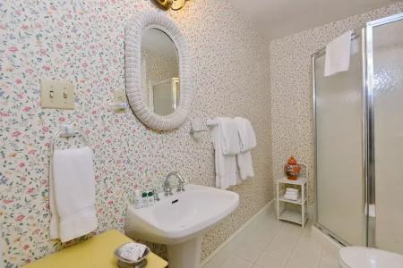 Wilburton Inn - 90