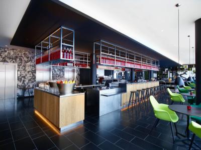 citizenM Paris Charles de Gaulle Airport - 22