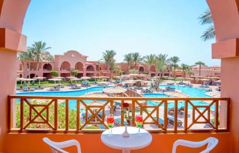 Charmillion Gardens Aquapark - 17