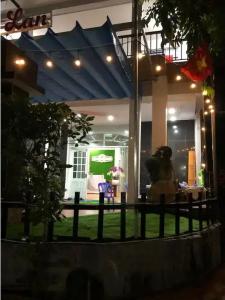 Con Dao Tan Son Nhat - 10