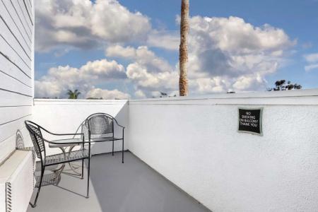 Best Western Plus Marina Shores - 30