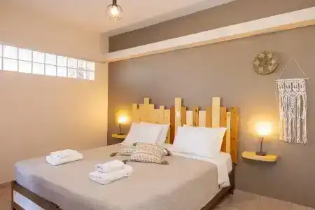 Nisea Samos - 29
