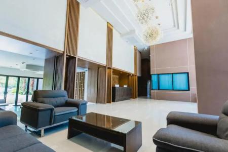 The Aristo Resort - 10