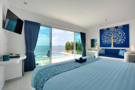 La Perle Luxury Boutique - 2