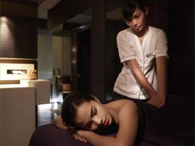 DoubleTree by Hilton Lakeside - 24