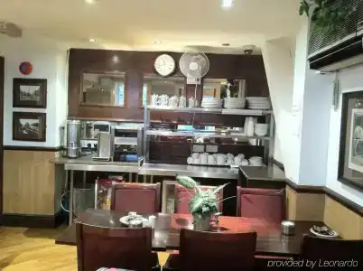 Linden House - 10