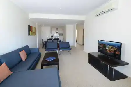Macquarie Waters Boutique Apartment - 15