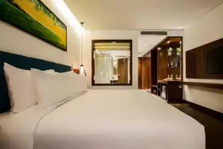 Maximilan Danang Beach - 52
