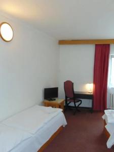 Isora - 21