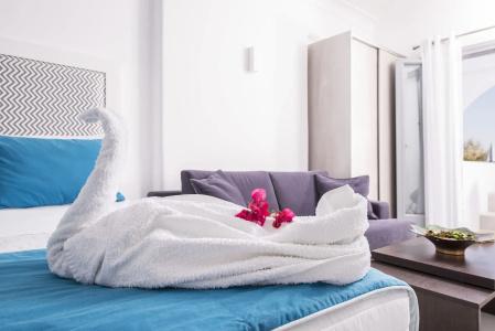 Blue Waves Suites & - 4