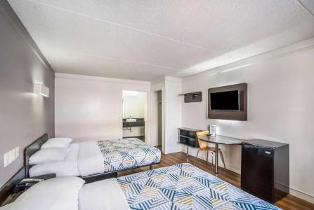6-Dallas, TX - Market Center - 4