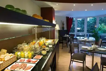 Nh Frankfurt Villa - 19