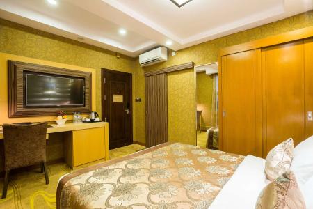 Best Western Chinatown - 70