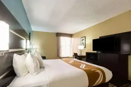 Quality Inn - 30