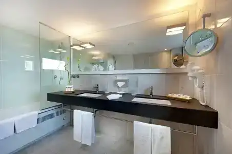 Crowne Plaza düSseldorf - Neuss, Ein Ihg - 101