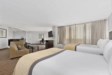 Wyndham Garden Norfolk Downtown - 94