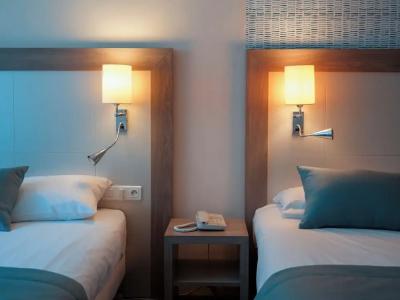 ibis Styles Calais Centre - 77