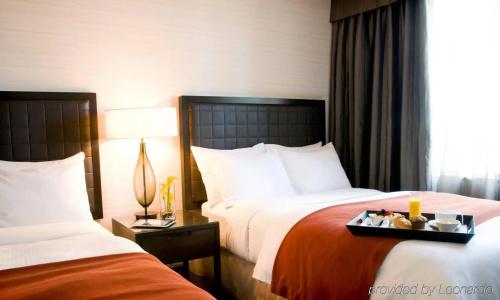 Cambridge Suites - 6