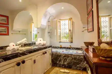 Riad Hasna Espi - 60