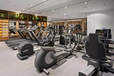 Melia Madrid Serrano - 27
