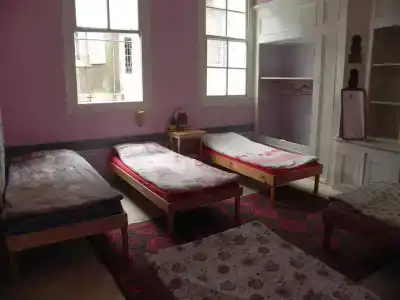 Lotus Garden Hostel Izmir - 4