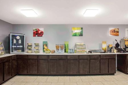 Quality Inn & Suites University Area - 10