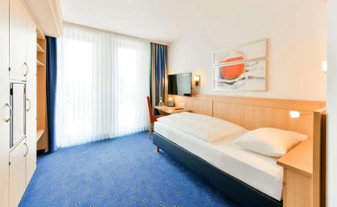 Park Inn by Radisson Papenburg - 3