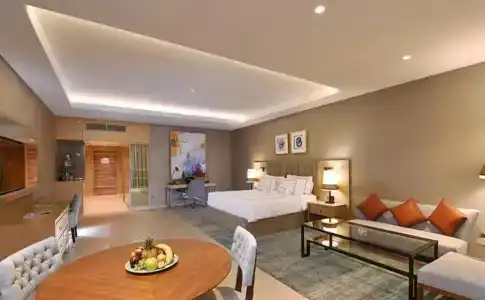 Grand Cosmopolitan - 35