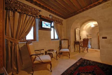 Phocas Cave Suites - 35