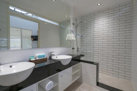 Saltwater Luxury - 25