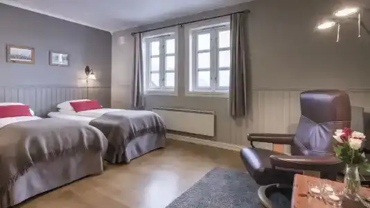 Finnøy Bryggehotell - by Classic Norways - 39