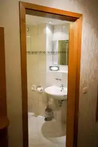 Circle Inn - 8