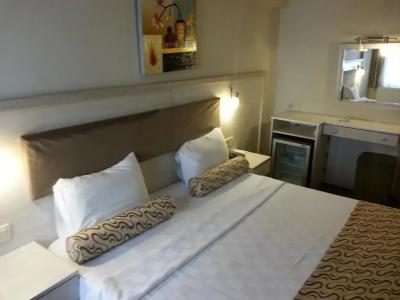 Grand Zeybek - 53