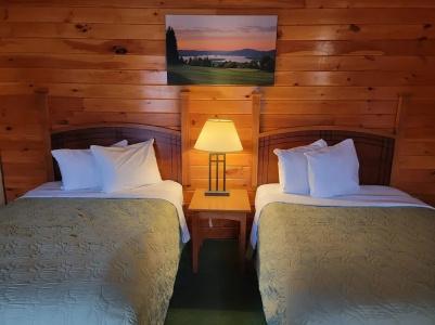 Lake Crest Inn - 79