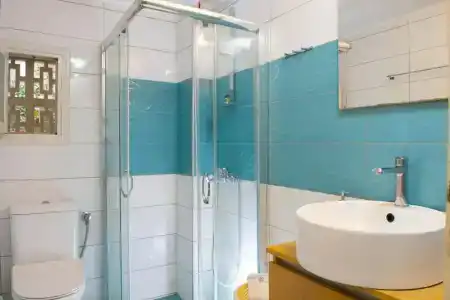 Bellevue Suites - 7
