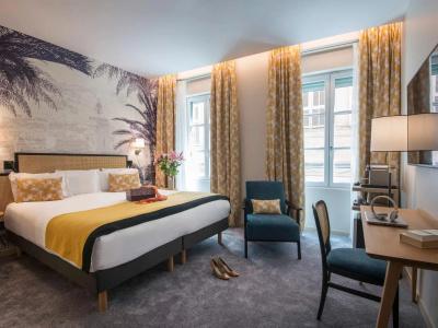 Mercure Nice Marché Aux Fleurs - 125