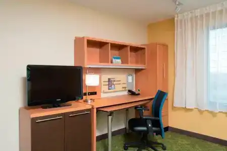 TownePlace Suites by Marriott South/Hamburg Place - 26