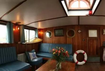 Boat 'Opoe Sientje' - 1