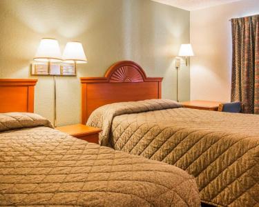 Days Inn by Wyndham Savannah Gateway I-95 - 19