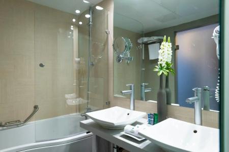 & Spa Real Ciudad De Zaragoza - 7