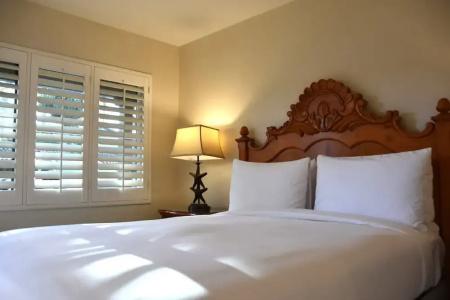 Franciscan Inn & Suites - 36