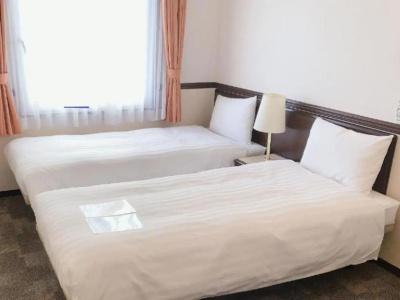 Toyoko Inn Shin-Osaka-eki Higashi-guchi - 17