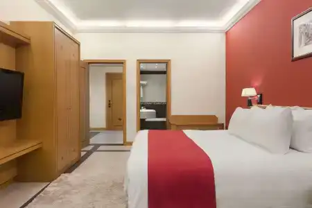 Ramada Qurum Beach - 3