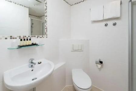 Munich Inn - Design Hotel - 40