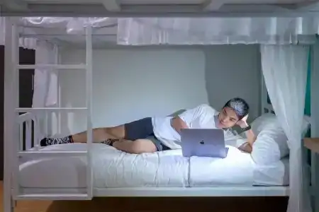 Bed Friends Poshtel - 24