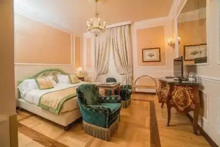Bernini Palace - 3