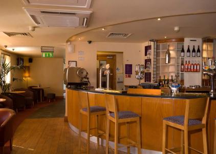 Premier Inn City Centre - 10